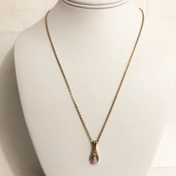 Vintage Avon Fire Glow Opal Teardrop Necklace c. 1977 - Picture 2 of 7